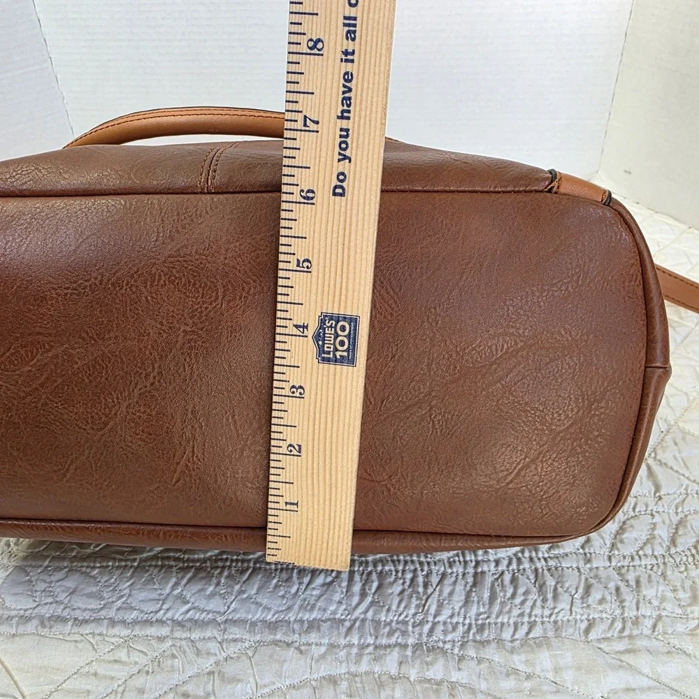 New Brown Soft Faux Leather Elegant Hobo Tote Bag with Crossbody Strap for Women